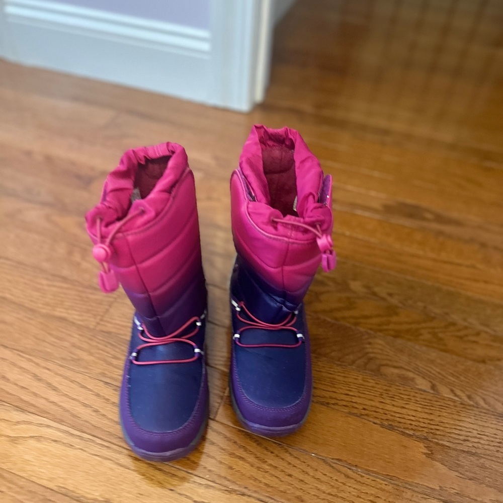 Land’s End youth snow shoes